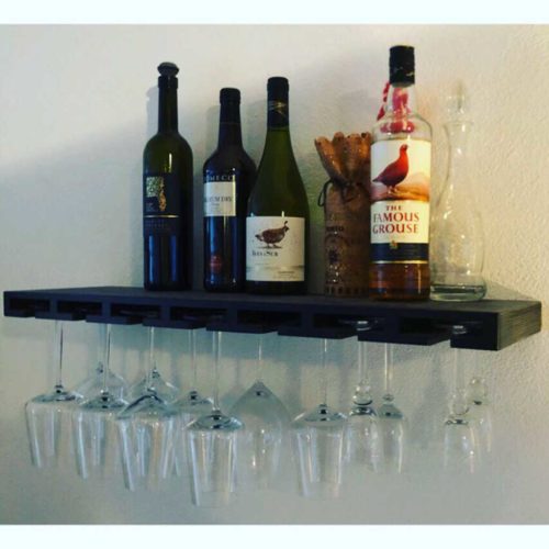 Glass bar plank voor wijnglazen en flessen zwart gebeitst