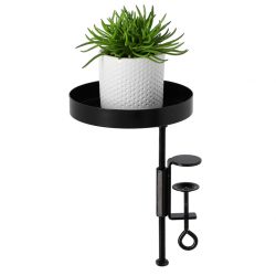 windowdressing zwart met plant