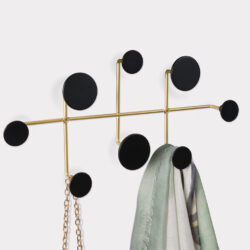 kapstok metaal goud - 8 zwart metalen ronde knoppen - impressie - 9612